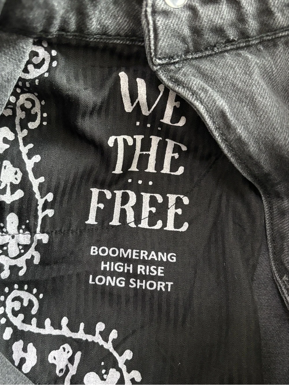 We The Free Boomerang High Rise Long Short Black Denim Jean Shorts Size 29 Waist